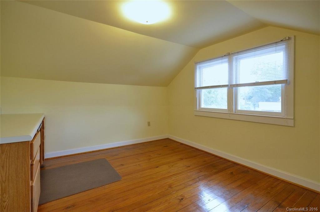 483 North Country Club Road Brevard, NC 28712 - Photo 11 of 16 Gallery Image 11