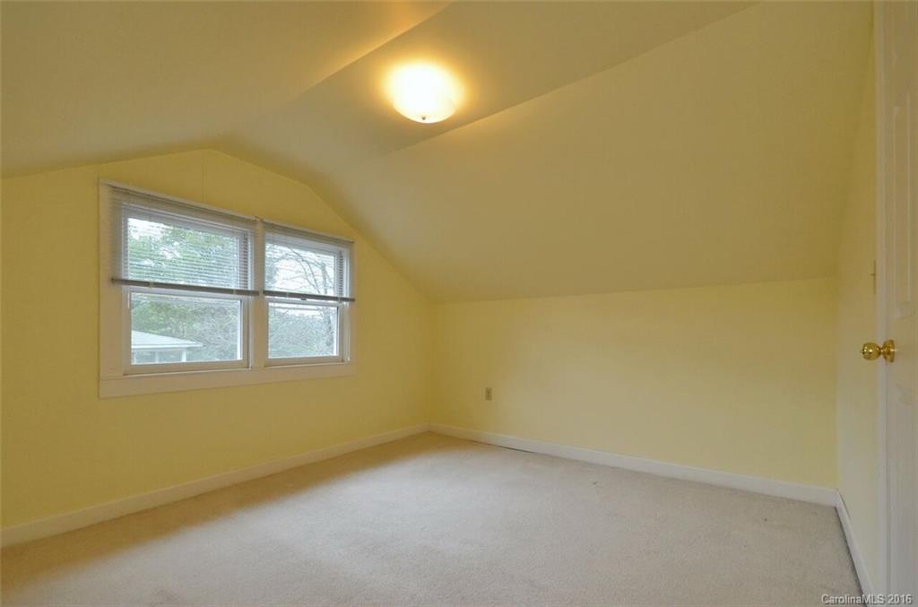 483 North Country Club Road Brevard, NC 28712 - Photo 12 of 16 Gallery Image 12