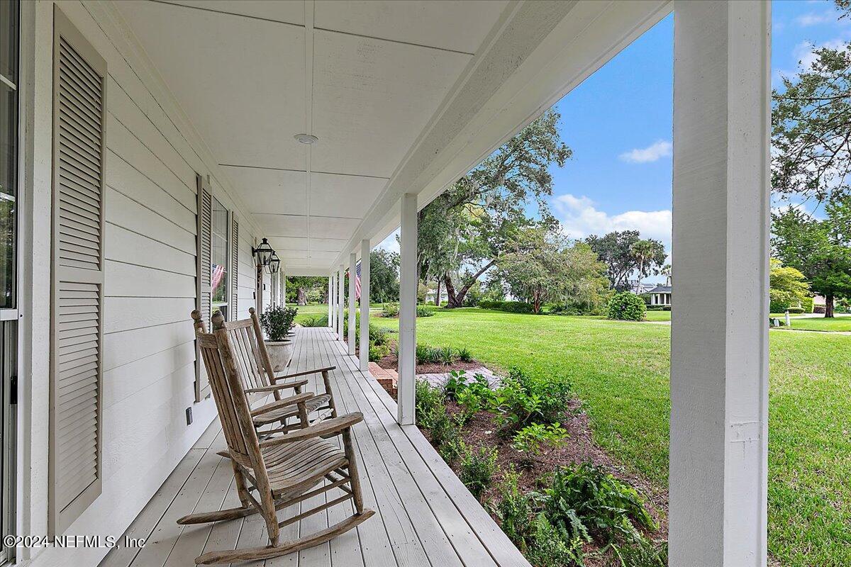 207 Clatter Bridge Road Ponte Vedra, FL 32081 - Photo 7 of 36 07-Front Porch