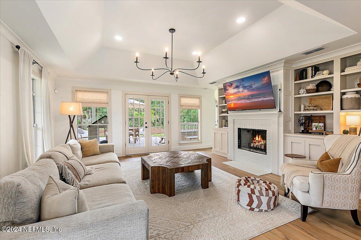 207 Clatter Bridge Road Ponte Vedra, FL 32081 - Photo 8 of 36 08-Living Room