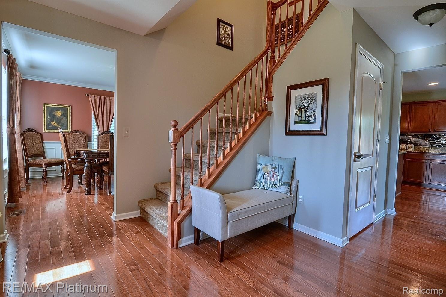 24579 Martindale Road South Lyon, MI 48178 - Photo 6 of 41 Foyer.jpg
