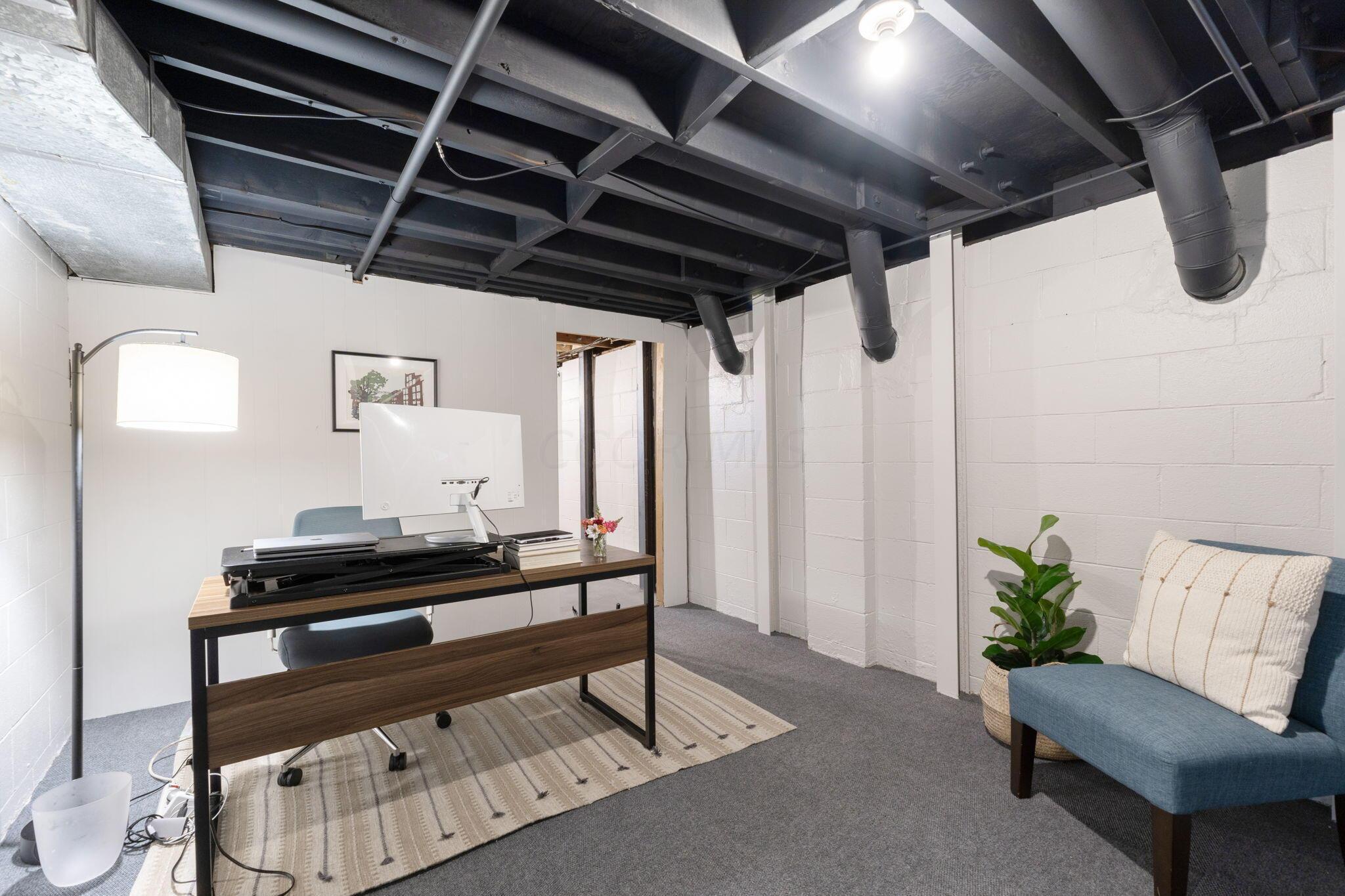 5328 Hedgewood Road Columbus, OH 43229 - Photo 23 of 36 Lower Level Flex Space/Office