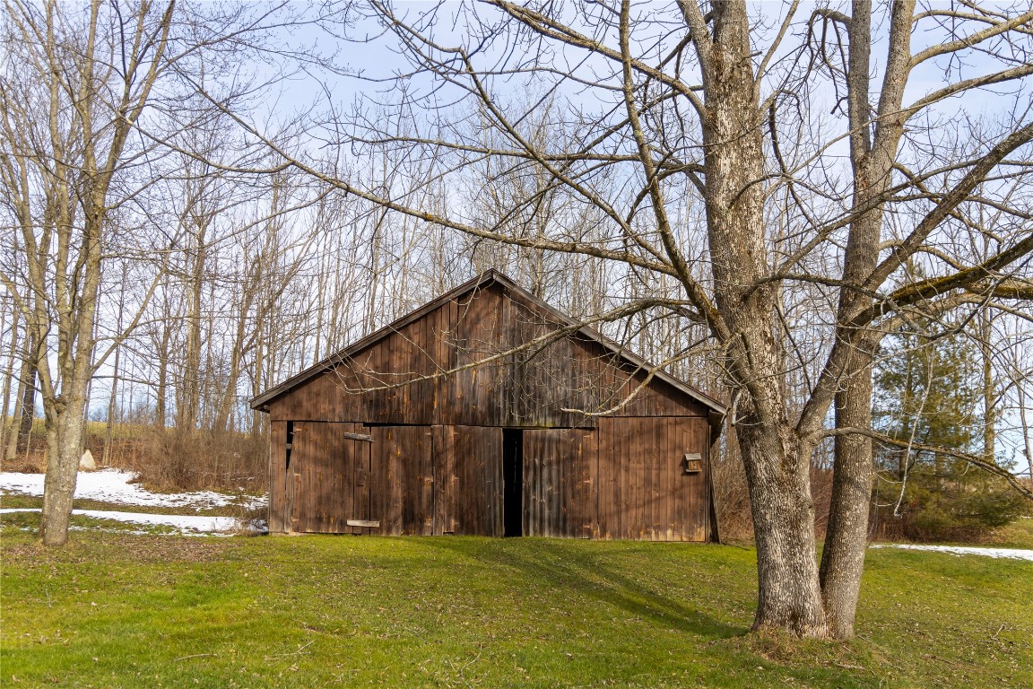 209 Tiffany Road Whitney Point, NY 13862 - Photo 4 of 28 Gallery Image 4