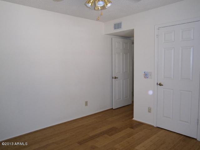 4556 East Corral Road Phoenix, AZ 85044 - Photo 26 of 37 Downstairs bedroom