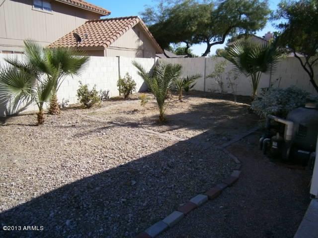 4556 East Corral Road Phoenix, AZ 85044 - Photo 35 of 37 Right side yard