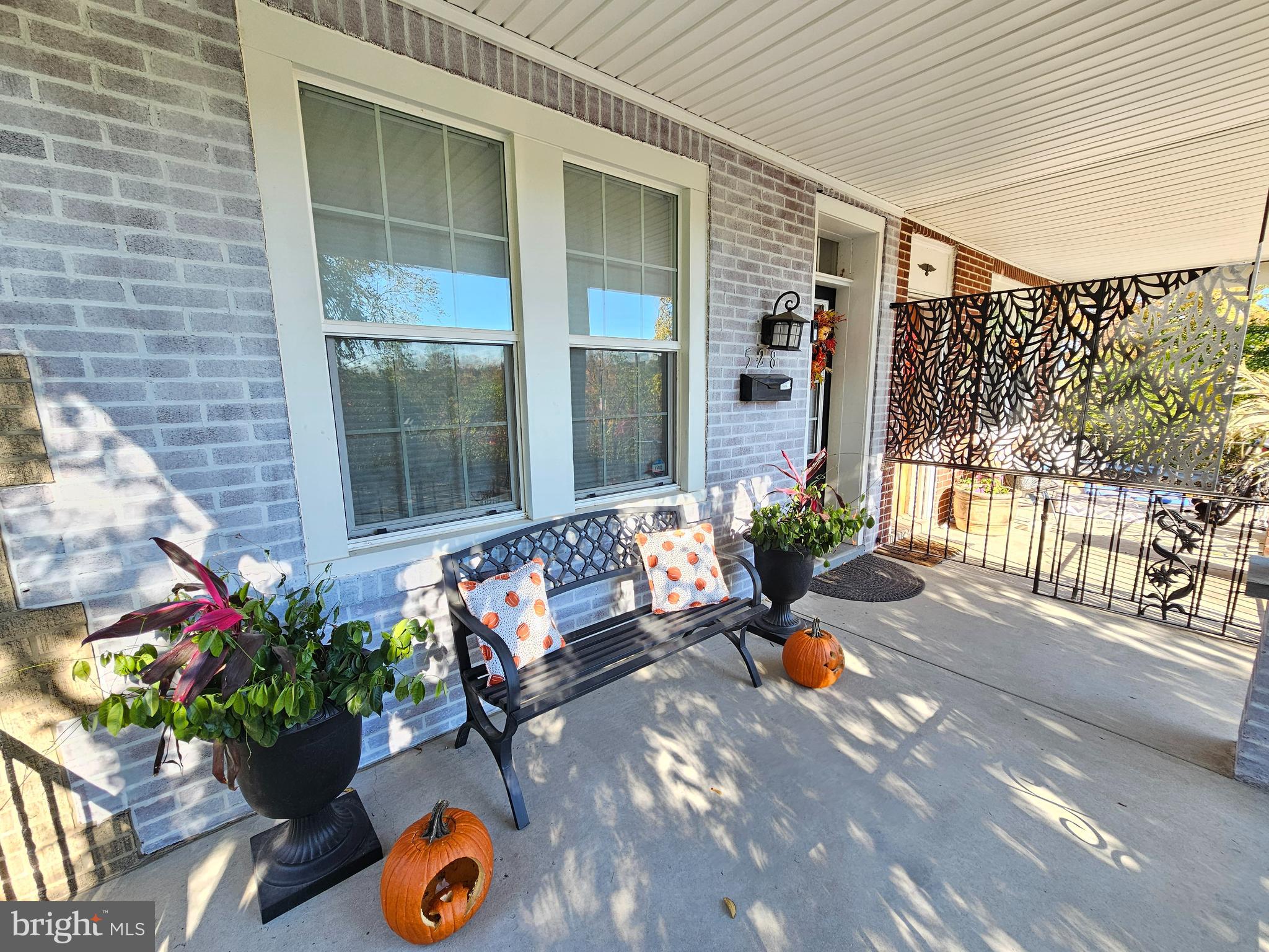 528 Lower E Valley Forge Road King of Prussia, PA 19406 - Photo 3 of 40 a living room filled with furniture