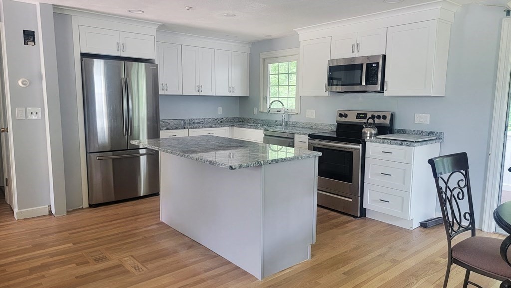 25 Ridley Road Dedham, MA 02026 - Photo 3 of 15 Gallery Image 3