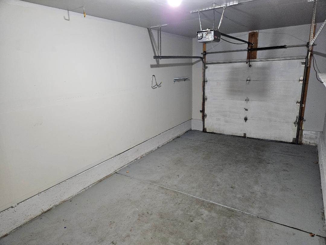 10 Ronan Court, Unit 10 Lake In The Hills, IL 60156 - Photo 19 of 20 a view of small space