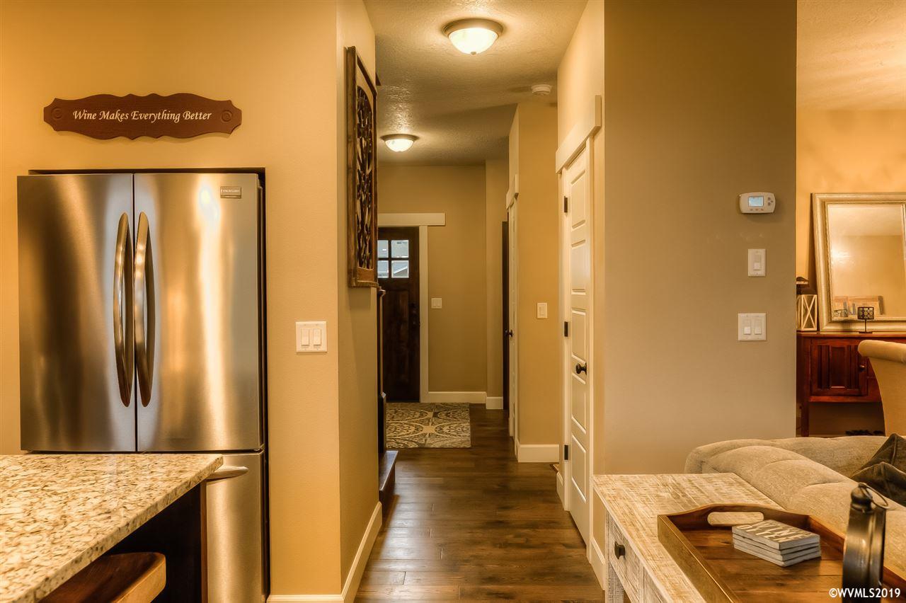 875 Southwest Foxhill Avenue Sublimity, OR 97385 - Photo 19 of 42 Gallery Image 19