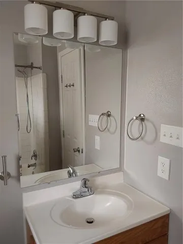 $1,900 | 203 6th Street, Chalmette, LA 70043