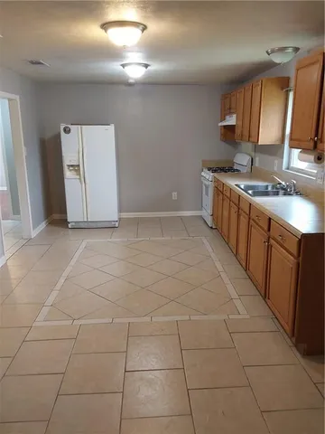 $1,900 | 203 6th Street, Chalmette, LA 70043