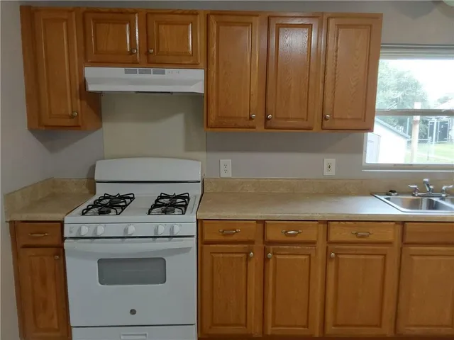 $1,900 | 203 6th Street, Chalmette, LA 70043