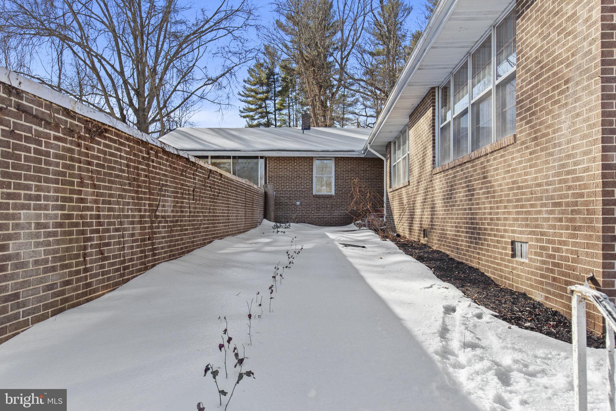 8802 Port Tobacco Road La Plata, MD 20646 - Photo 14 of 57 Walkway to Enterance of Main Home