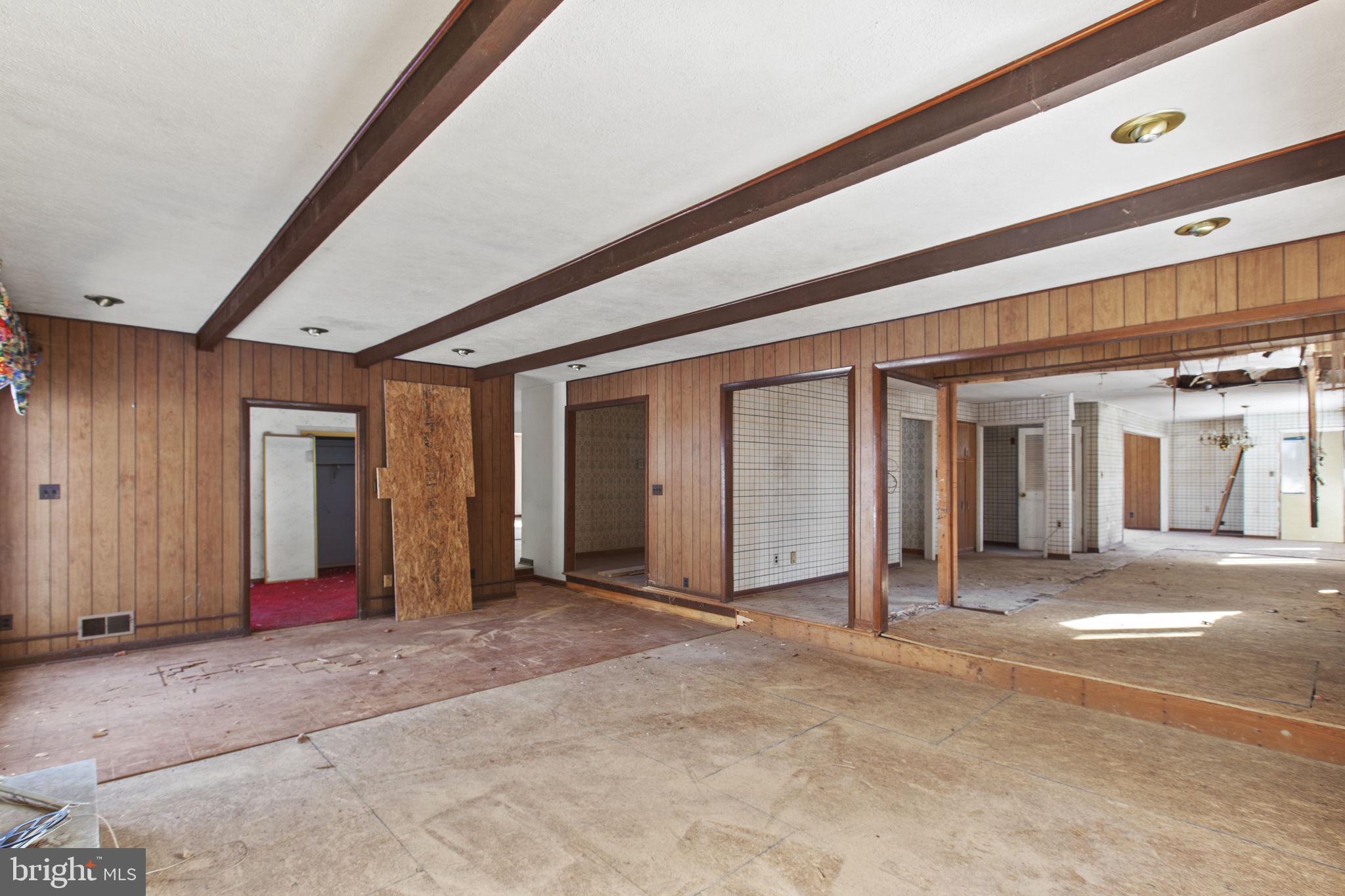 8802 Port Tobacco Road La Plata, MD 20646 - Photo 19 of 57 Family Room