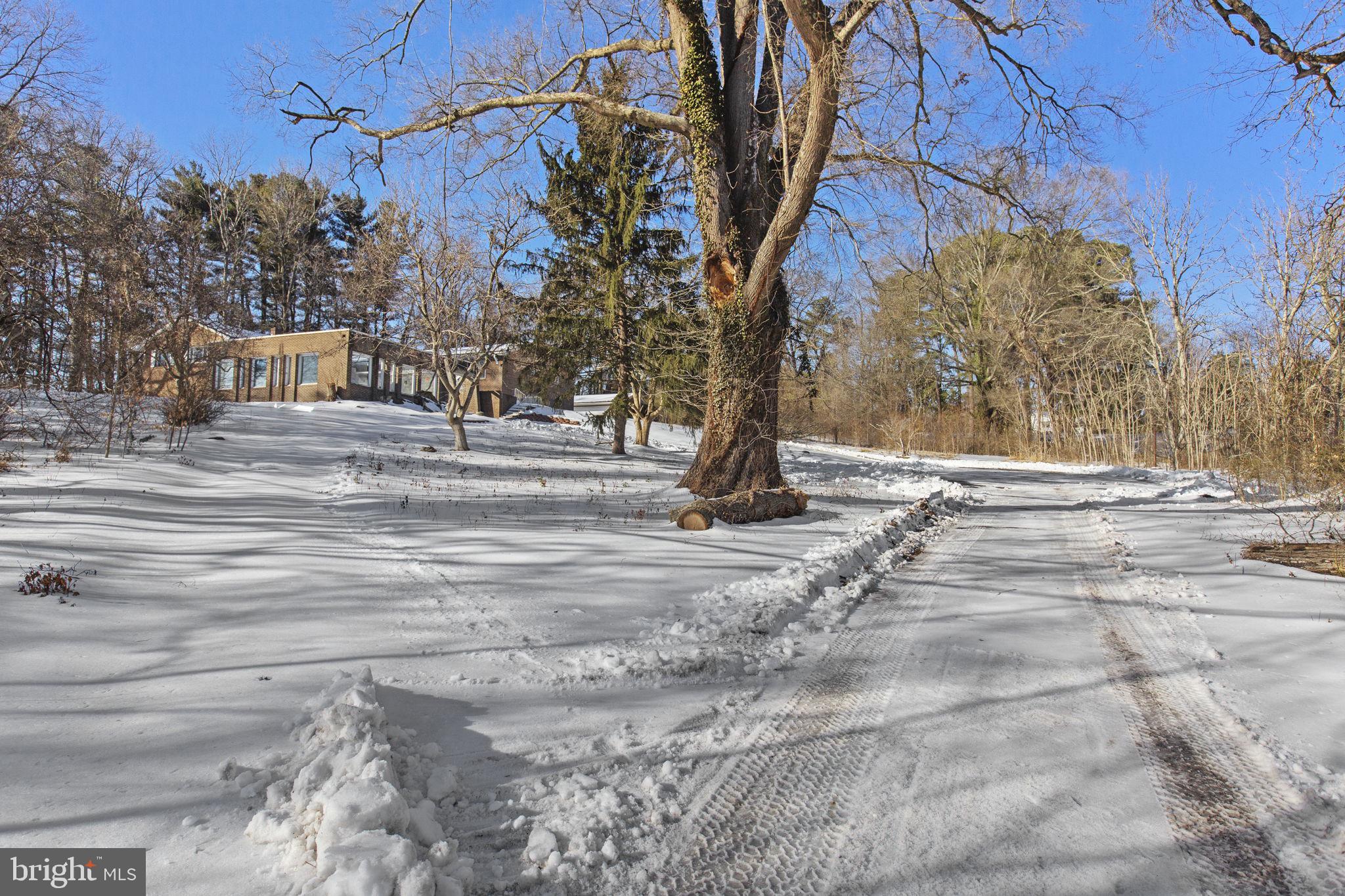 8802 Port Tobacco Road La Plata, MD 20646 - Photo 47 of 57 Enterance to the Property