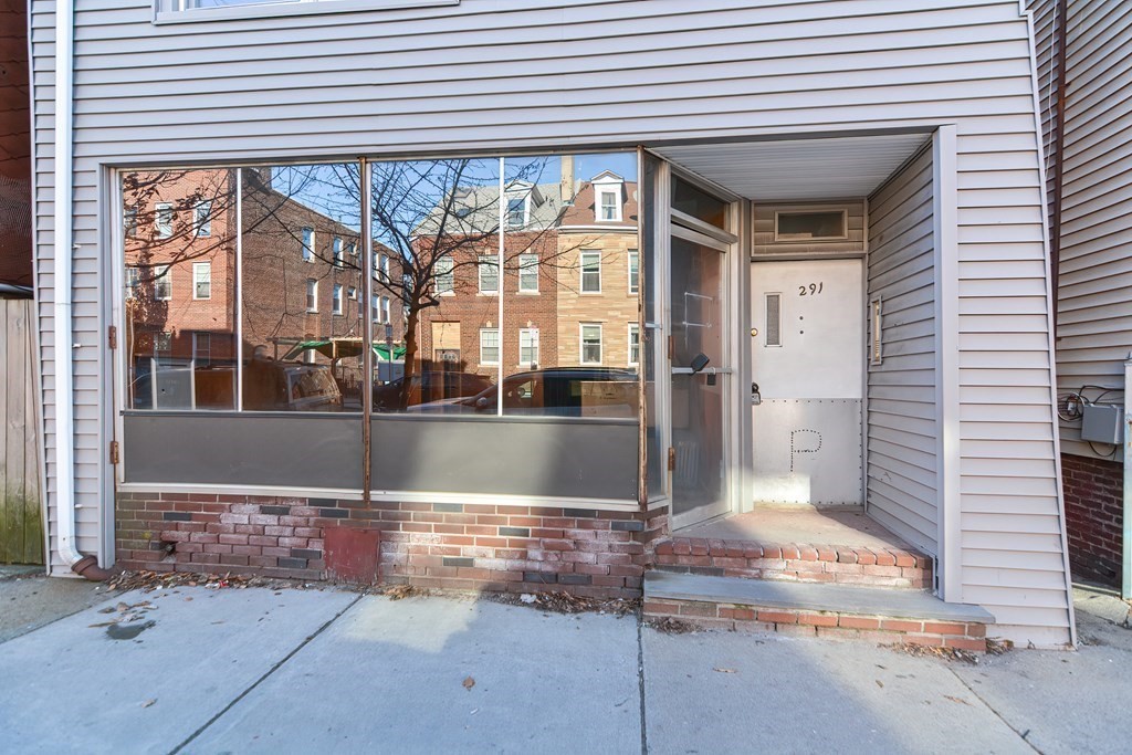 291 Sumner Street Boston, MA 02128 - Photo 3 of 41