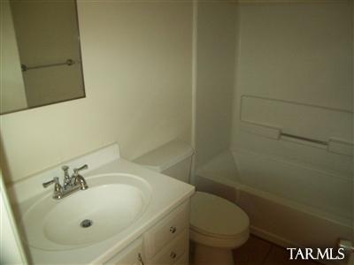 810 South Kolb Road, Unit 35 Tucson, AZ 85710 - Photo 7 of 9 Gallery Image 7