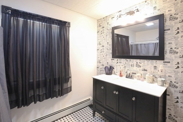 712 Main Street Warren, MA 01083 - Photo 9 of 35 Gallery Image 9