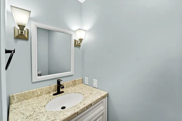 $459,900 | 3719 Country Club Road, Endicott, NY 13760