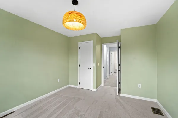 $459,900 | 3719 Country Club Road, Endicott, NY 13760