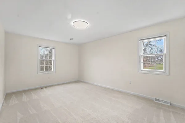 $459,900 | 3719 Country Club Road, Endicott, NY 13760