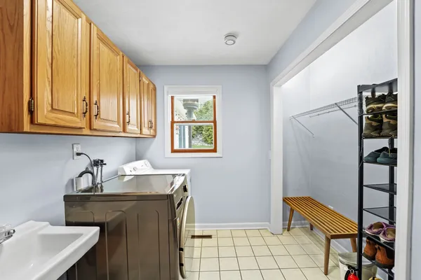 $459,900 | 3719 Country Club Road, Endicott, NY 13760