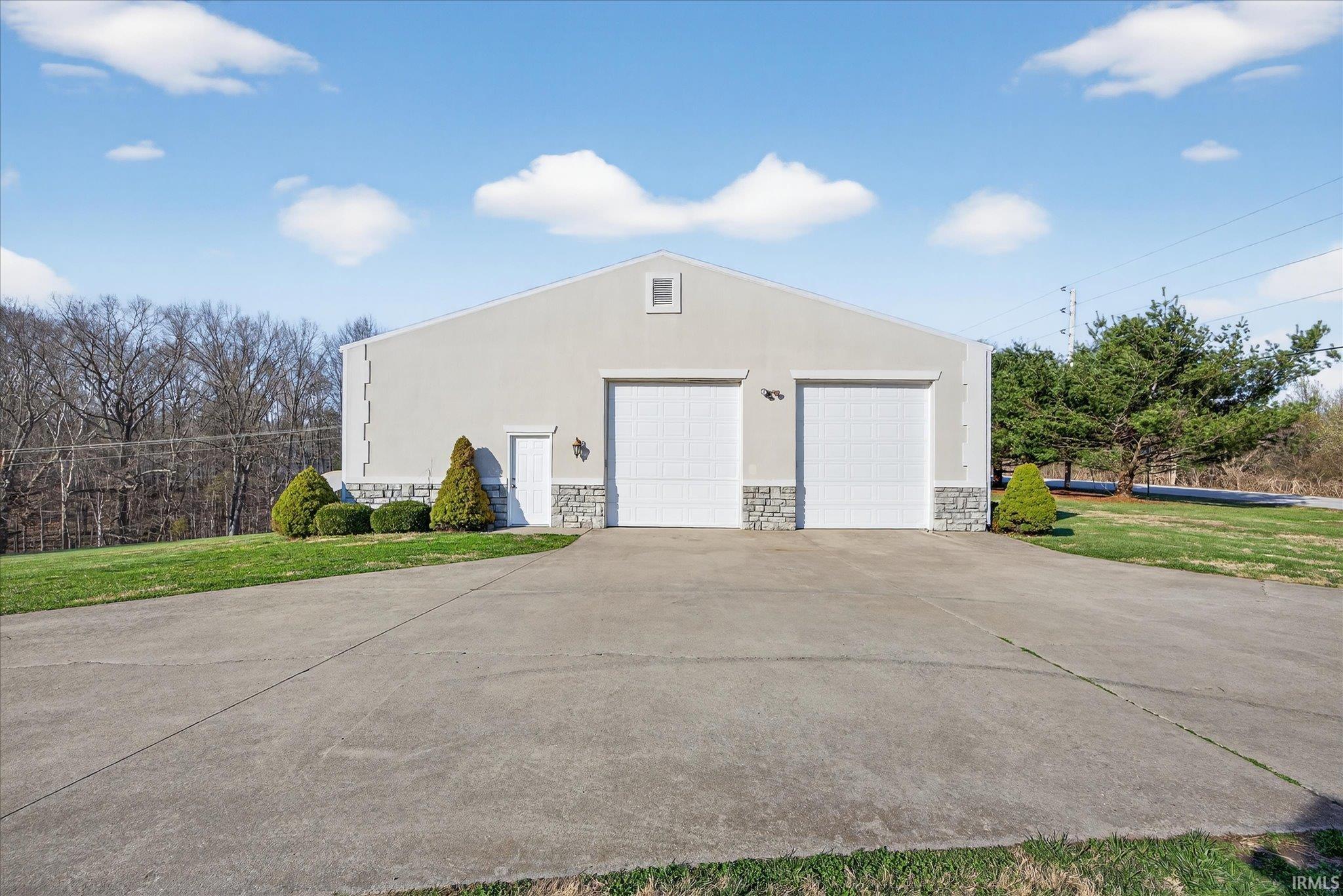 491 East Chambers Pike Bloomington, IN 47404 - Photo 32 of 36