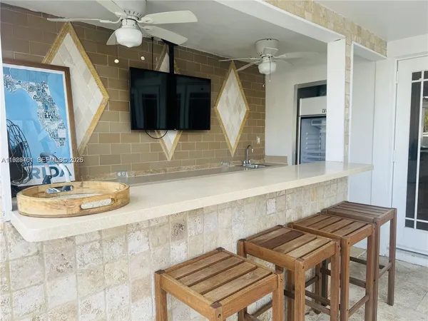 $3,850 | 1987 Northeast 123rd Street, North Miami, FL 33181