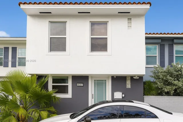 $3,975 | 1987 Northeast 123rd Street, North Miami, FL 33181