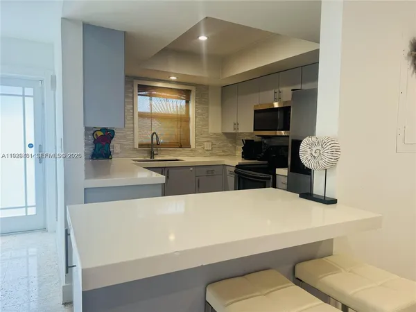 $3,850 | 1987 Northeast 123rd Street, North Miami, FL 33181