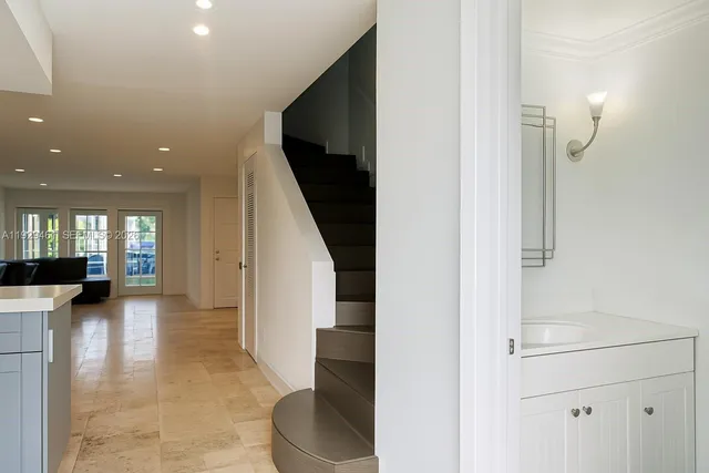 $3,975 | 1987 Northeast 123rd Street, North Miami, FL 33181