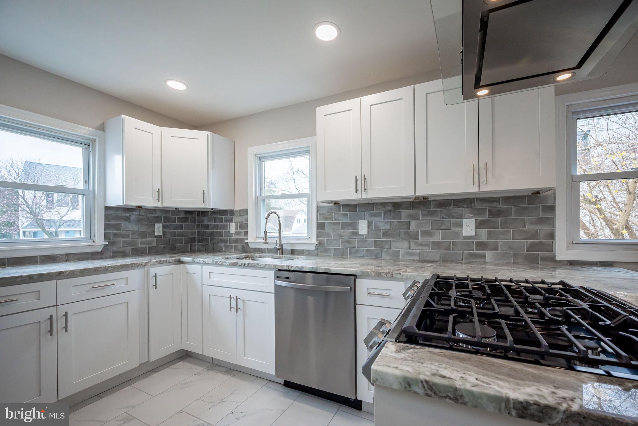 907 Aldon Road Claymont, DE 19703 - Photo 2 of 33 Gallery Image 2