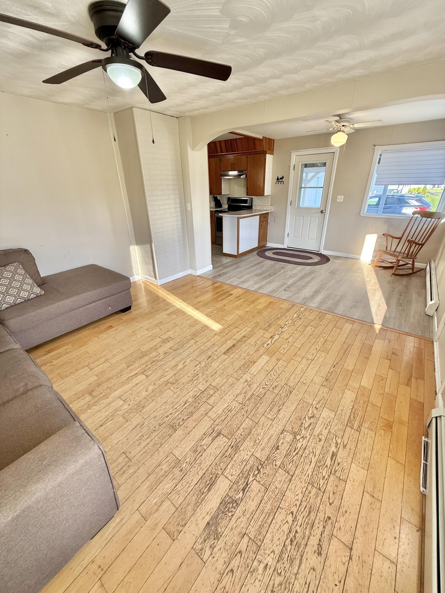 982 Main Street Grand Isle, ME 04746 - Photo 38 of 97 Living Room