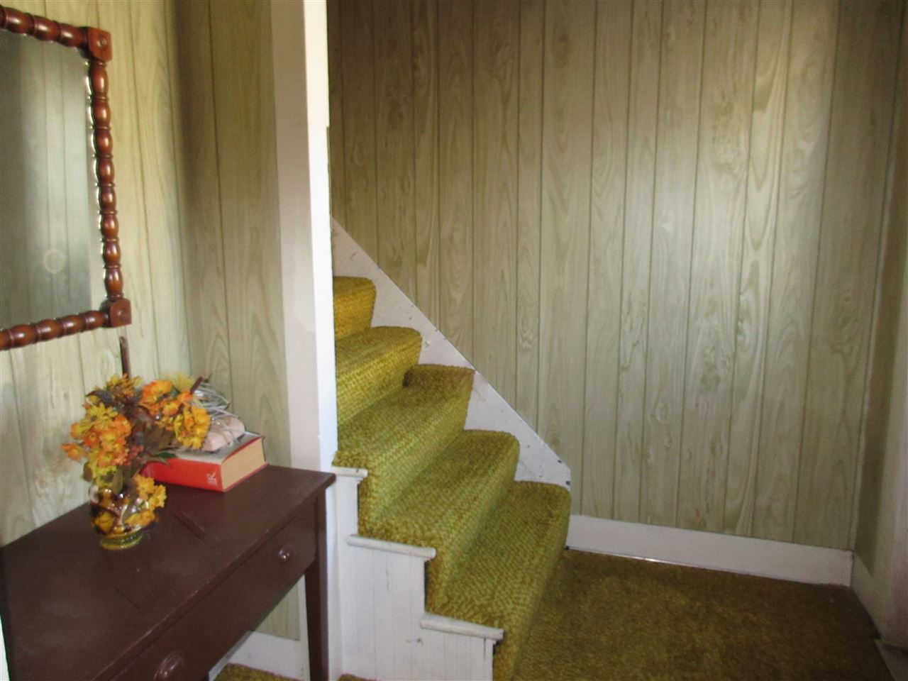 85 Ross Street West Rutland, VT 05777 - Photo 8 of 13