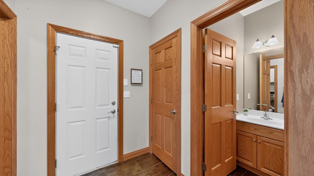 2967 Darcy Drive Northeast Rochester, MN 55906 - Photo 18 of 53