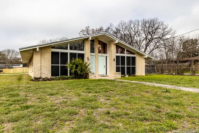 $1,197 | 317 Gaiety Lane, Kirby, TX 78219