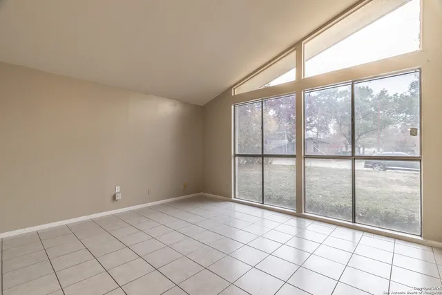 $1,197 | 317 Gaiety Lane, Kirby, TX 78219