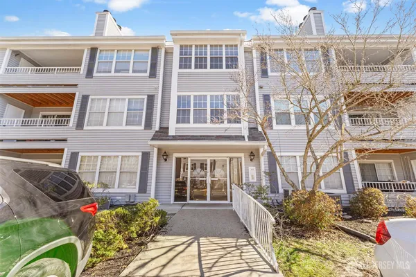 $339,000 | 312 Raintree Court, Helmetta, NJ 08828