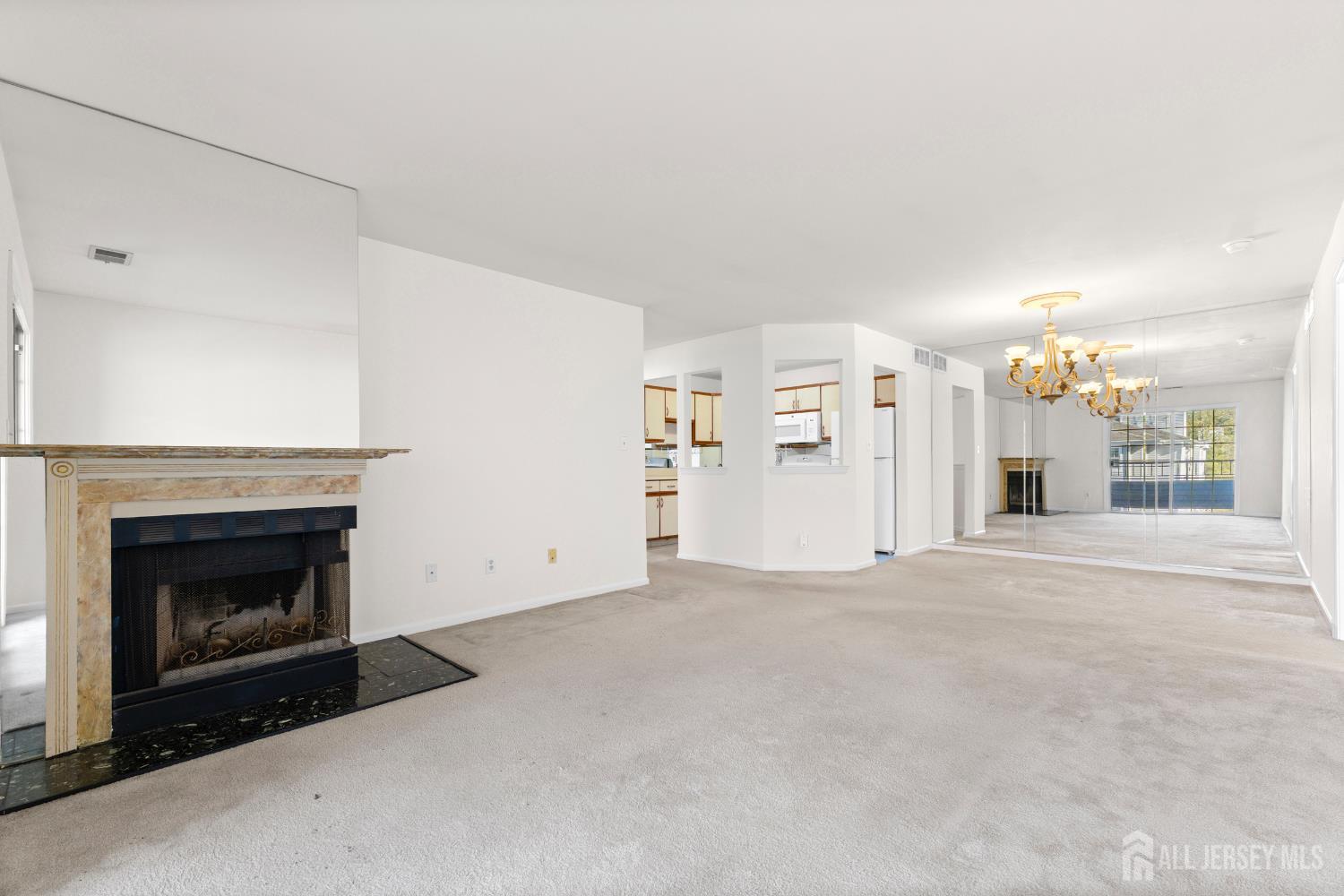 312 Raintree Court Helmetta, NJ 08828 - Photo 16 of 41