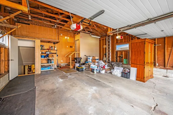 $425,000 | 805 Hengen Street, Fairmont, MN 56031