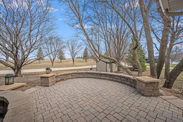 $425,000 | 805 Hengen Street, Fairmont, MN 56031