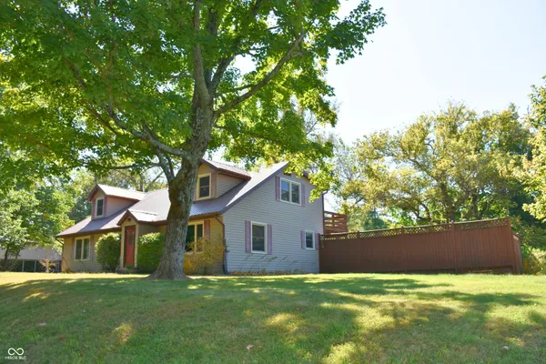 $375,000 | 9677 West Reeves Road, Spencer, IN 47460