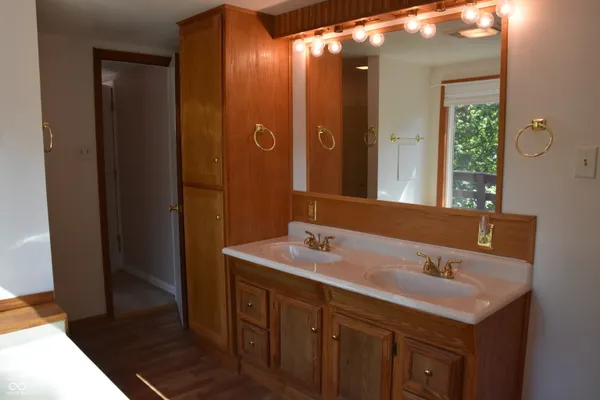 $379,000 | 9677 West Reeves Road, Spencer, IN 47460