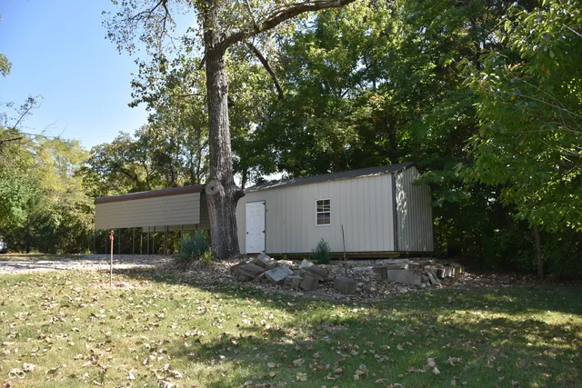 $390,000 | 9677 West Reeves Road, Spencer, IN 47460