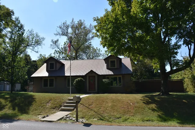 $390,000 | 9677 West Reeves Road, Spencer, IN 47460