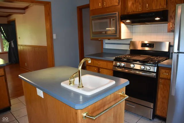 $390,000 | 9677 West Reeves Road, Spencer, IN 47460