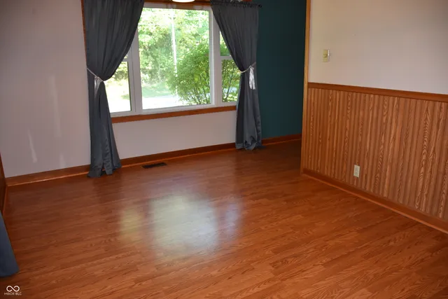 $390,000 | 9677 West Reeves Road, Spencer, IN 47460