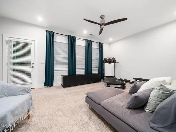 $515,000 | 916 Waterside View Drive, Raleigh, NC 27606