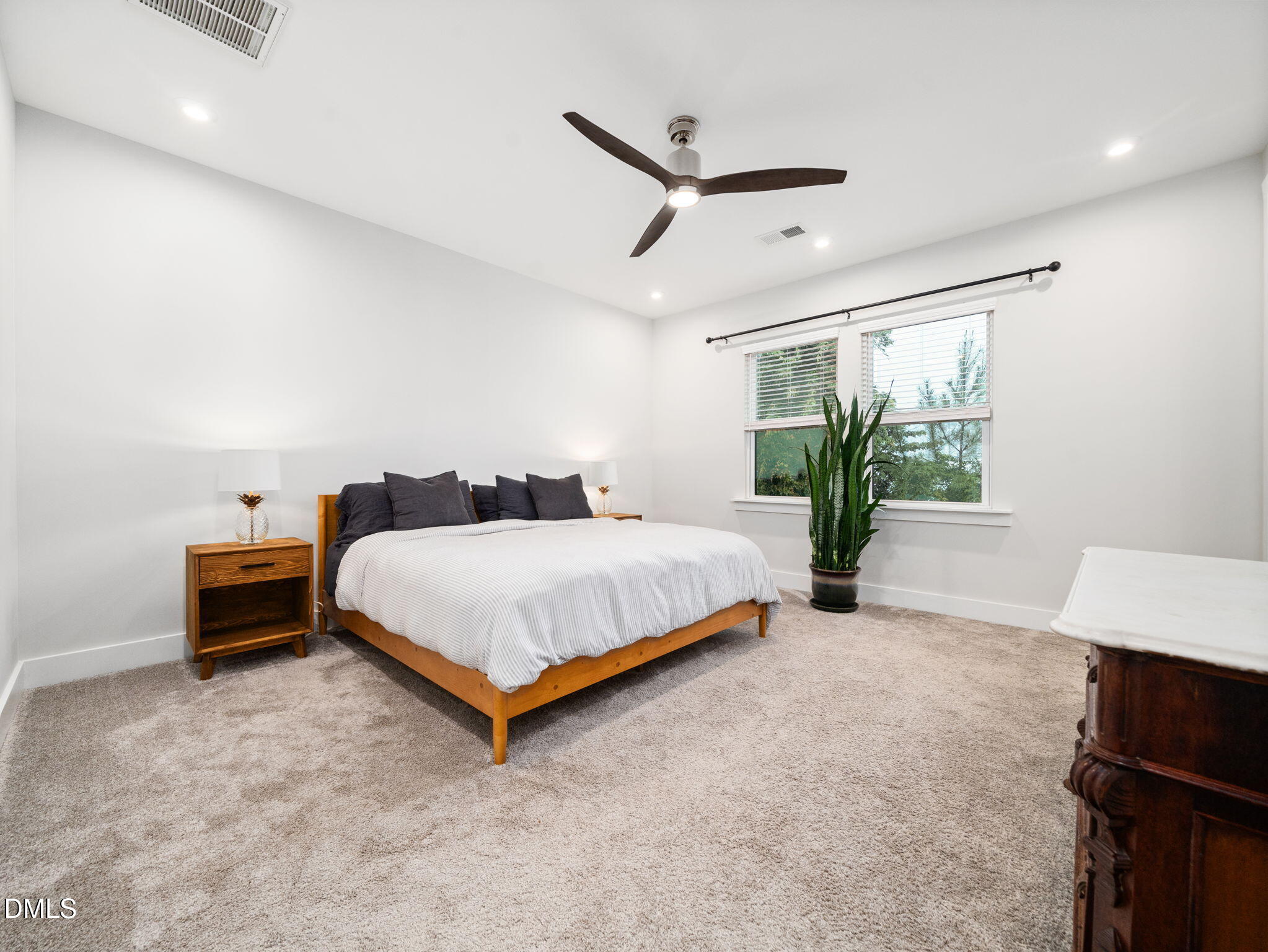 916 Waterside View Drive Raleigh, NC 27606 - Photo 15 of 22 18-web-or-mls-916 Waterside View-38