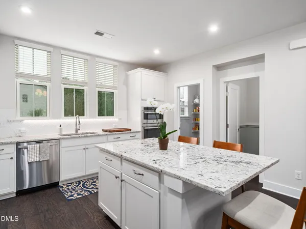 $515,000 | 916 Waterside View Drive, Raleigh, NC 27606